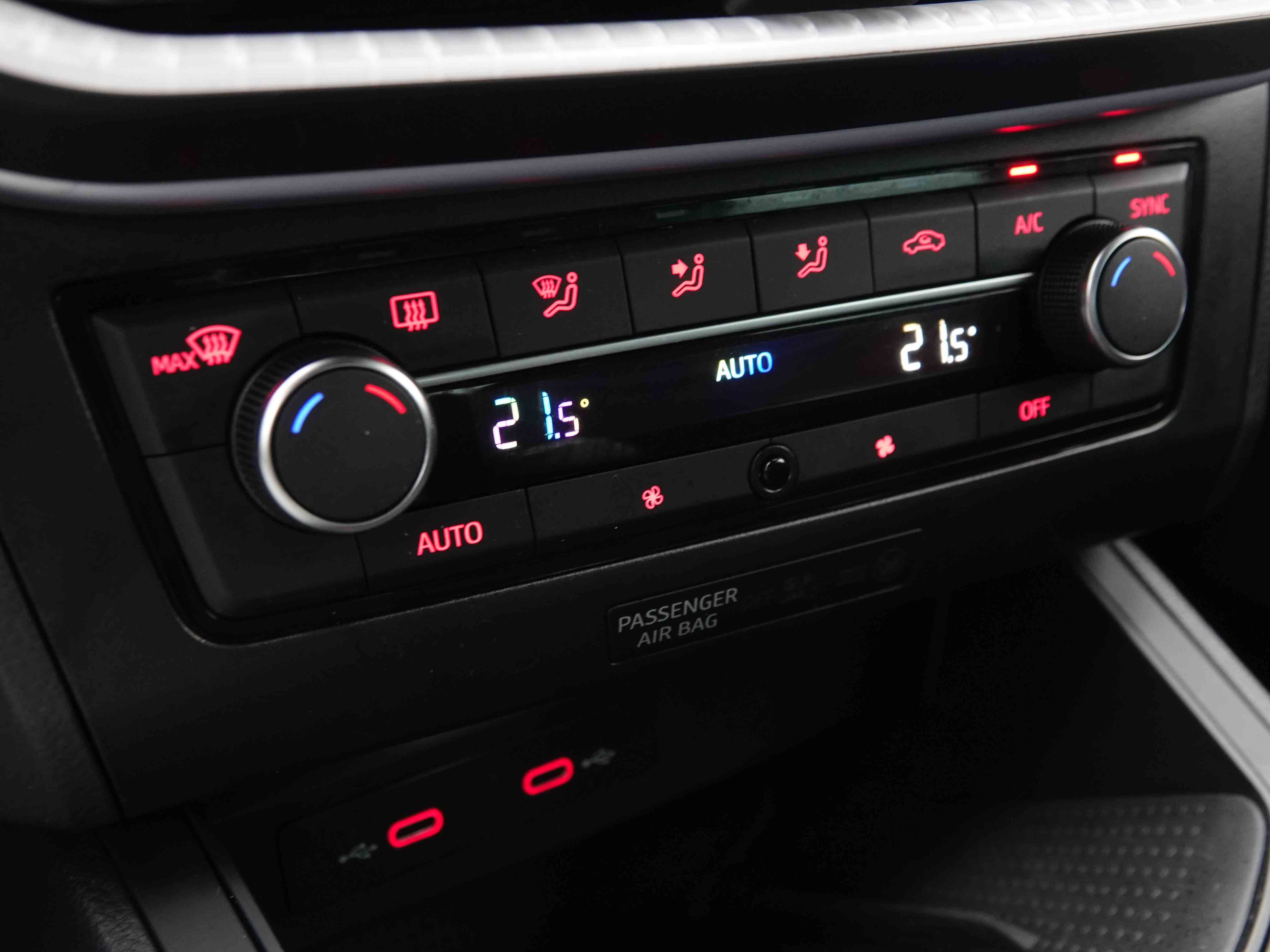 Véhicule de leasing intérieure