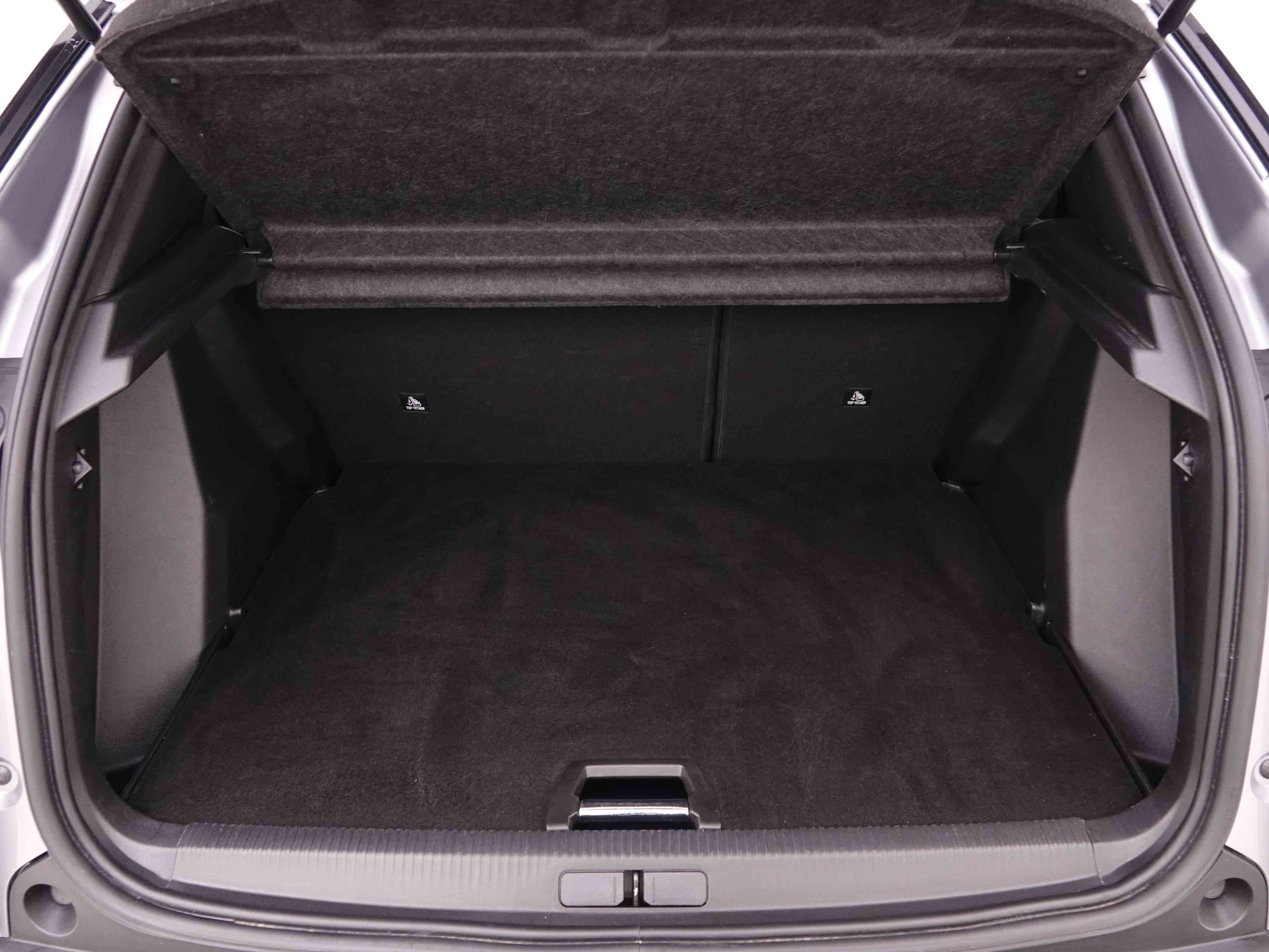 Véhicule de leasing intérieure