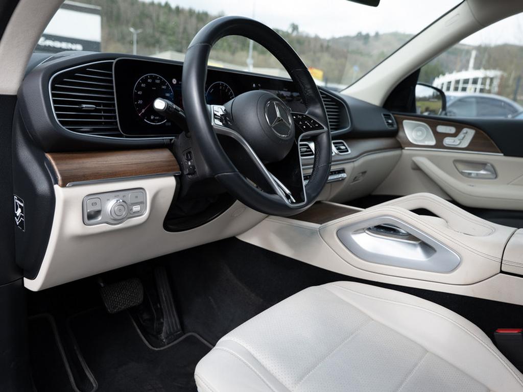 Véhicule de leasing intérieure
