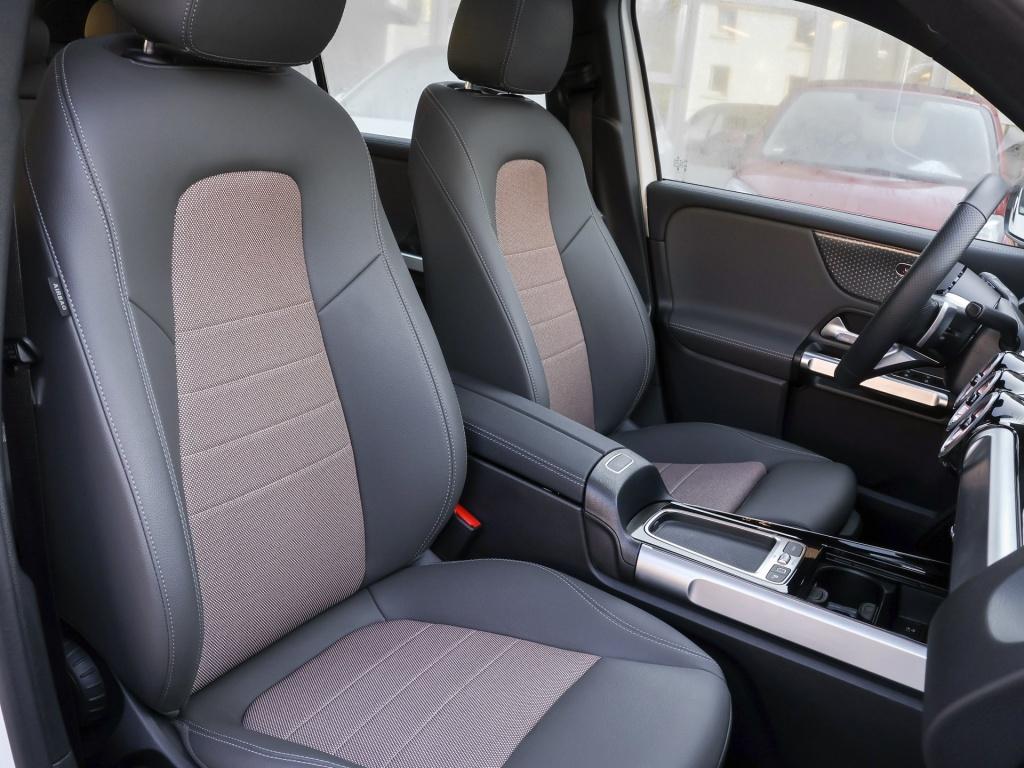 Lease wagen interieur