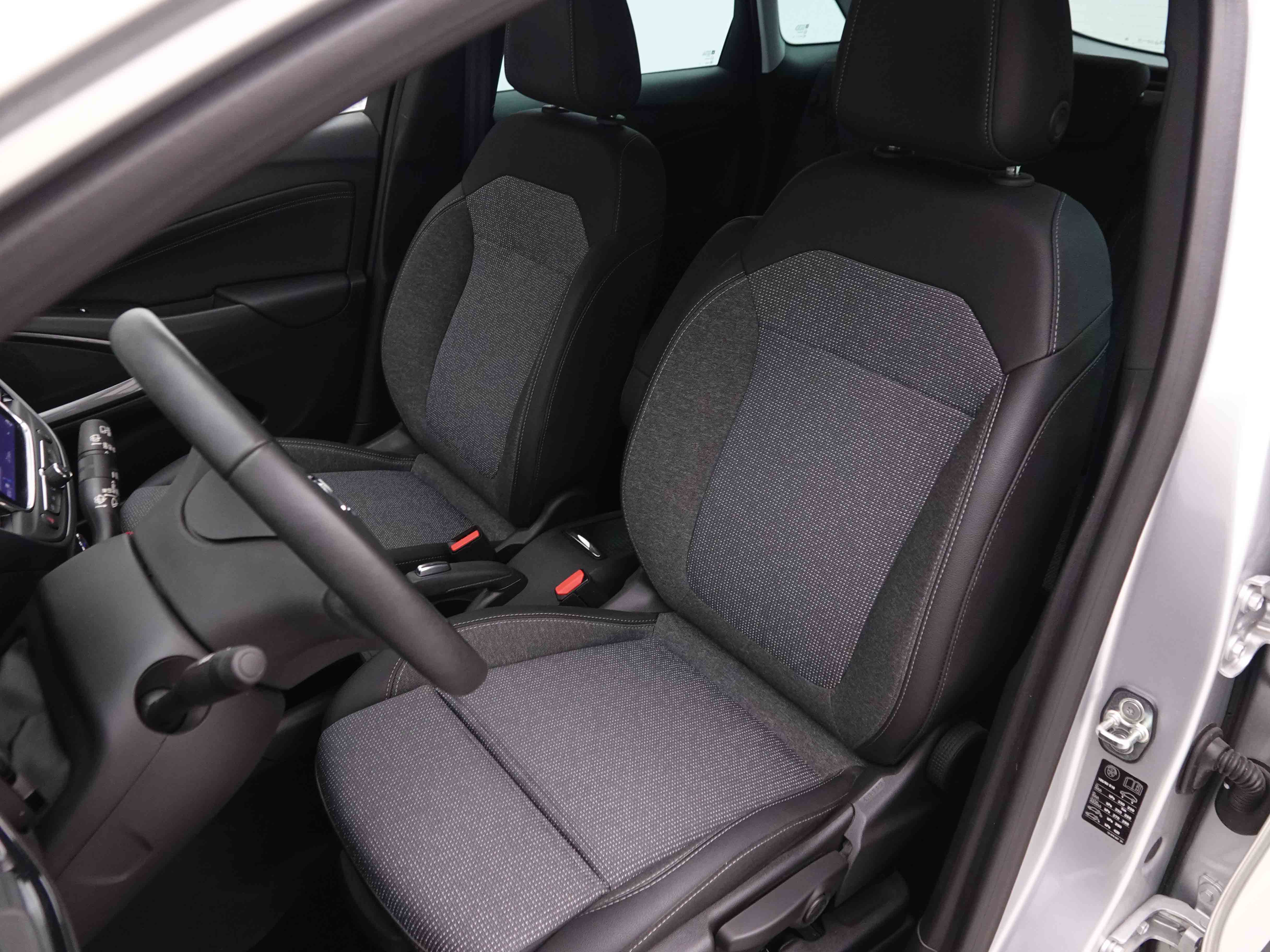 Véhicule de leasing intérieure