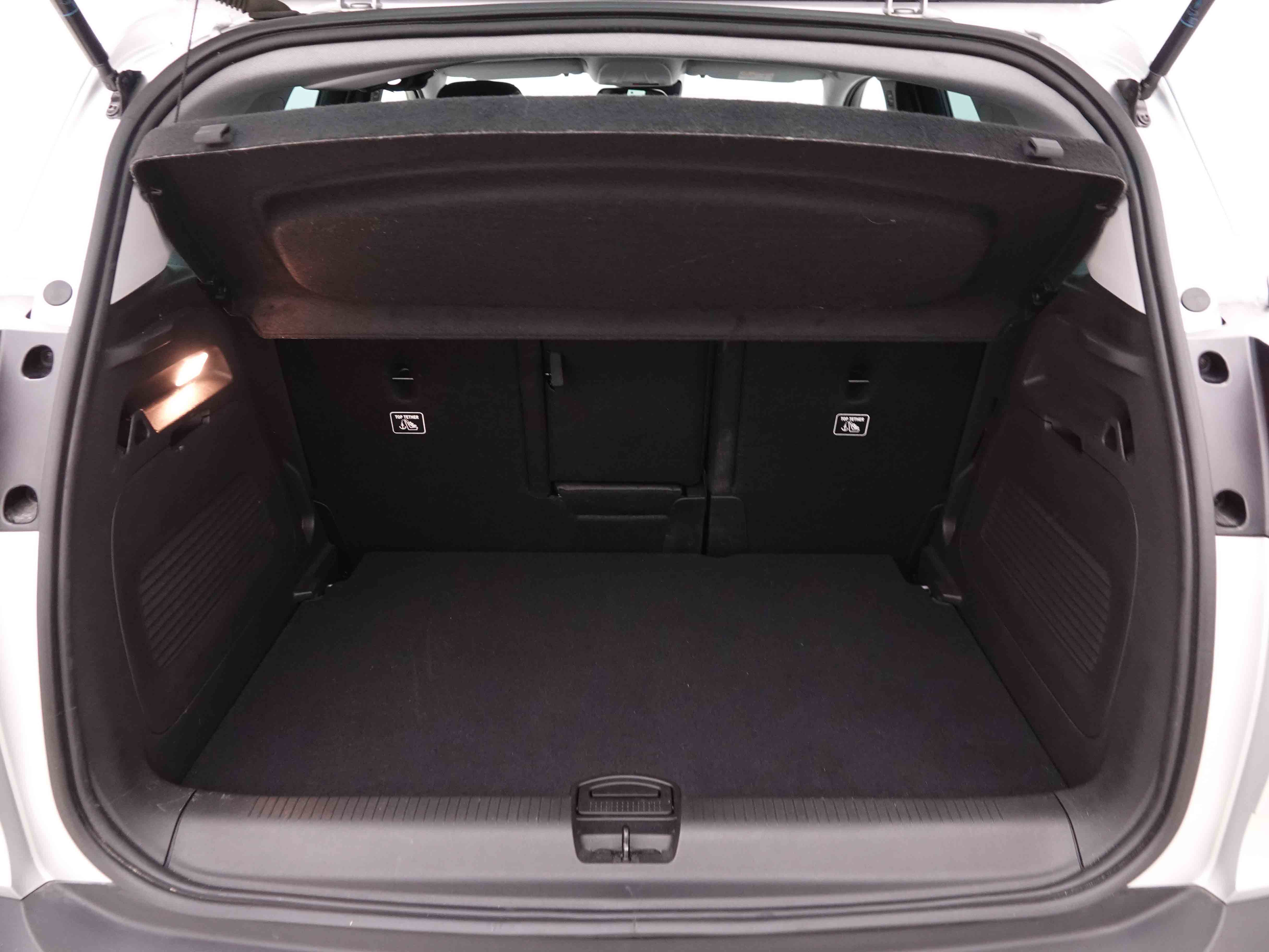 Véhicule de leasing intérieure