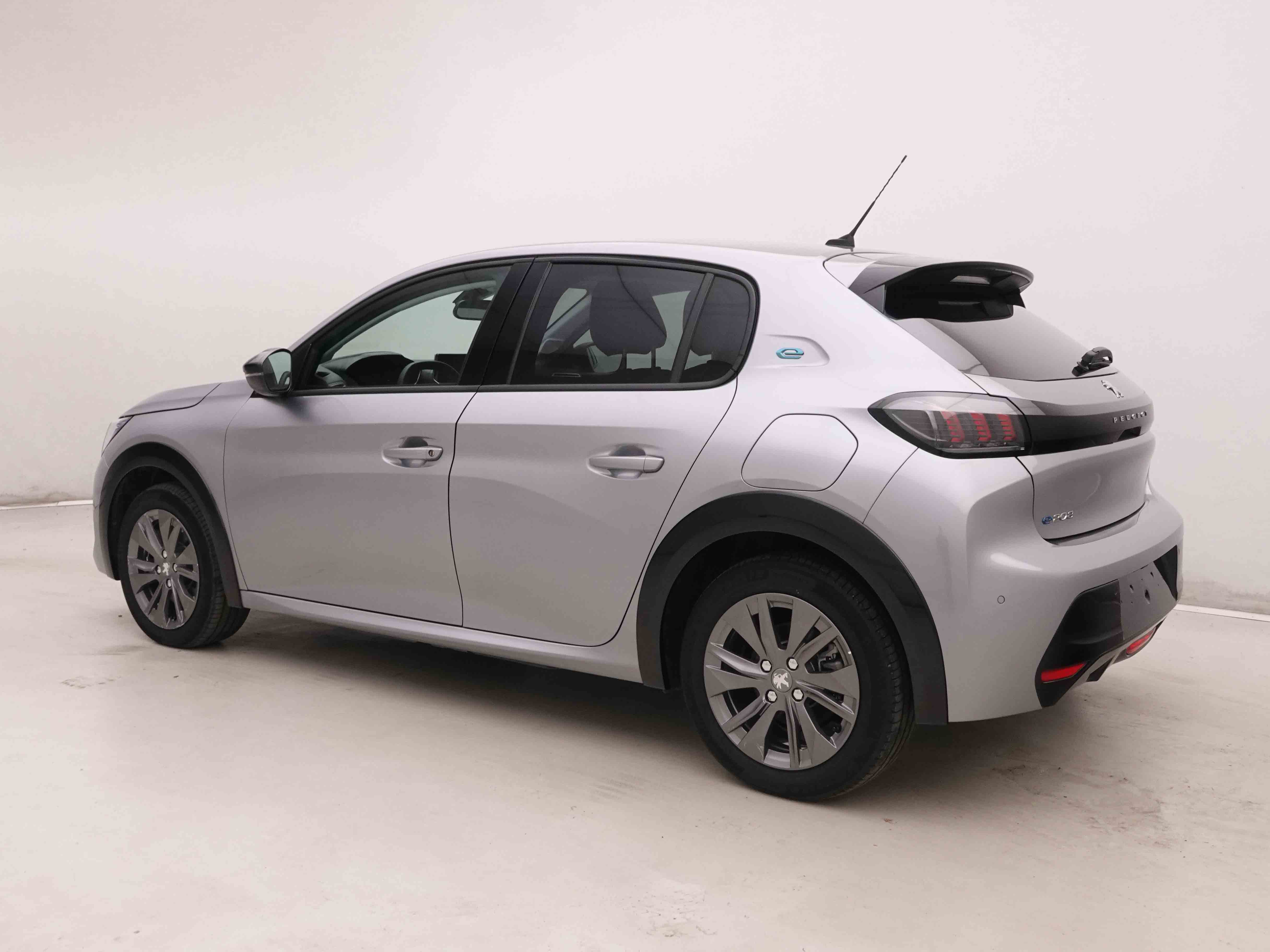 Véhicule de leasing intérieure