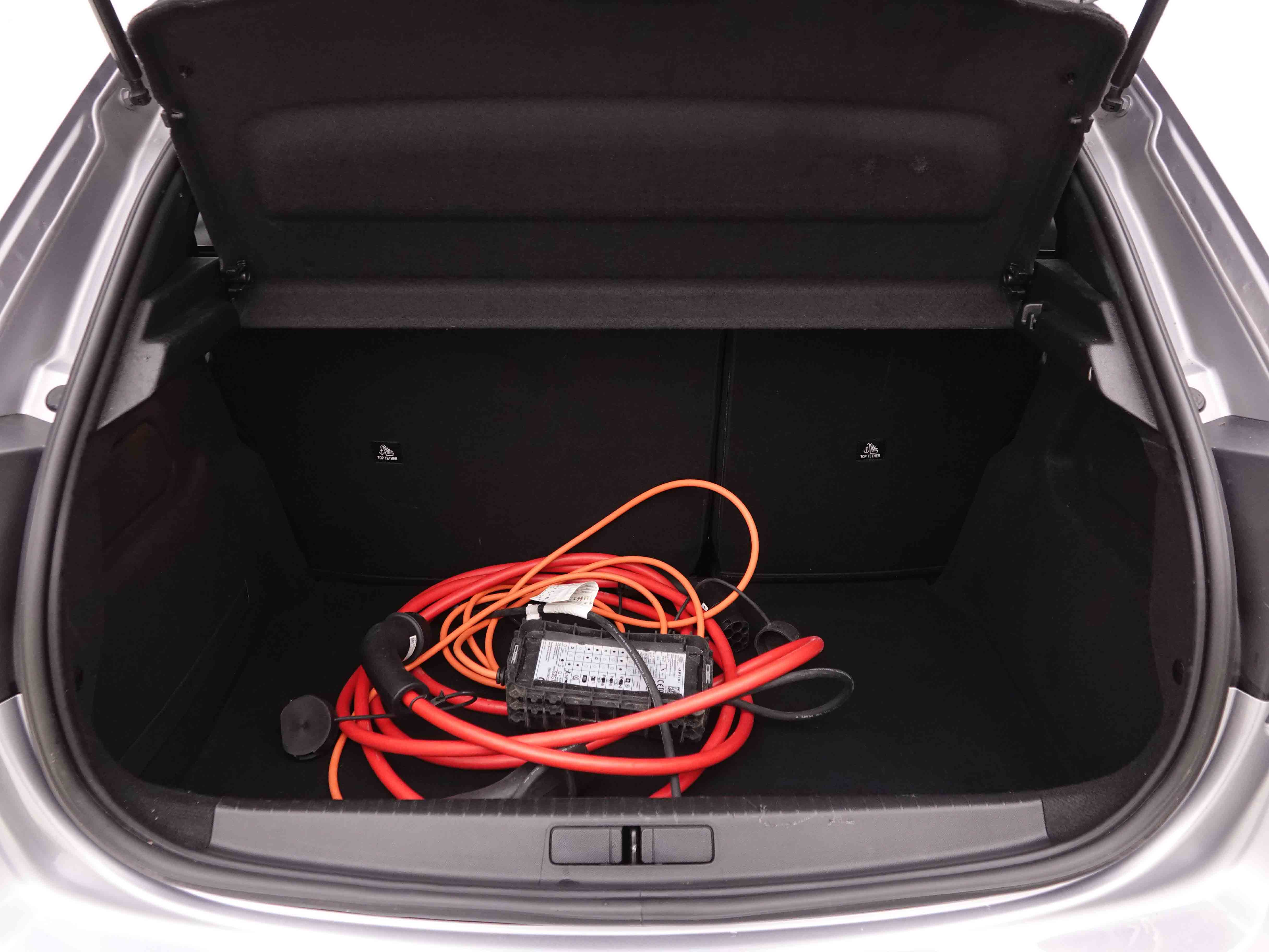 Véhicule de leasing intérieure