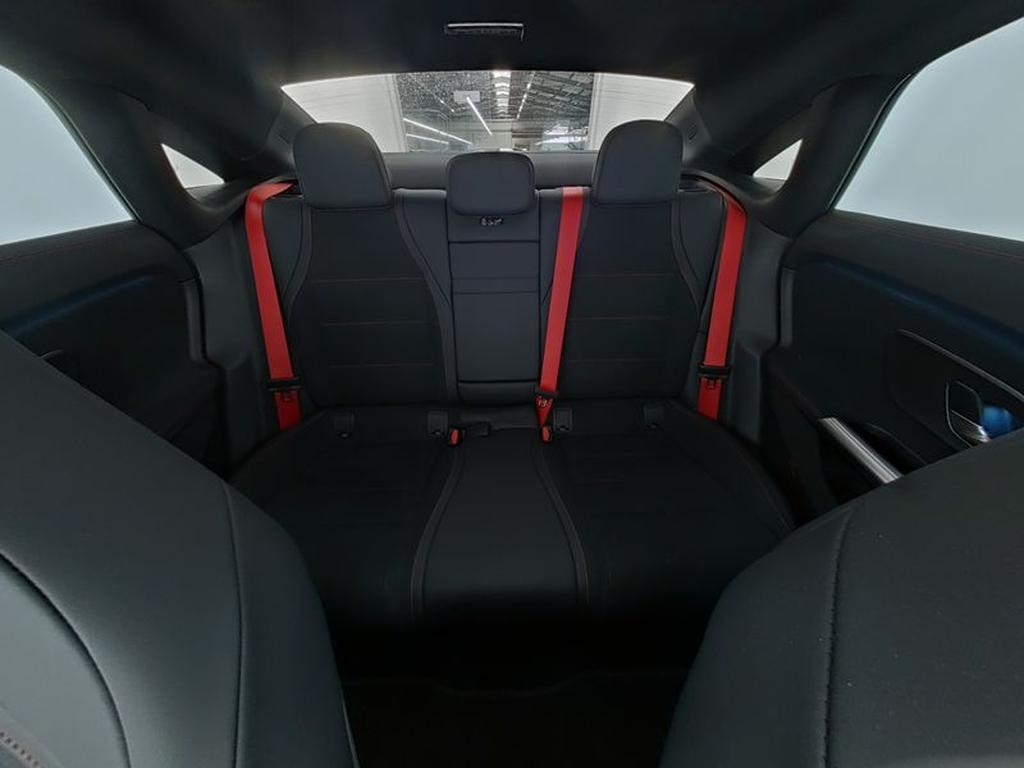 Véhicule de leasing intérieure