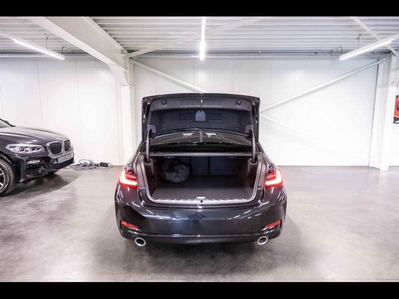 Véhicule de leasing intérieure