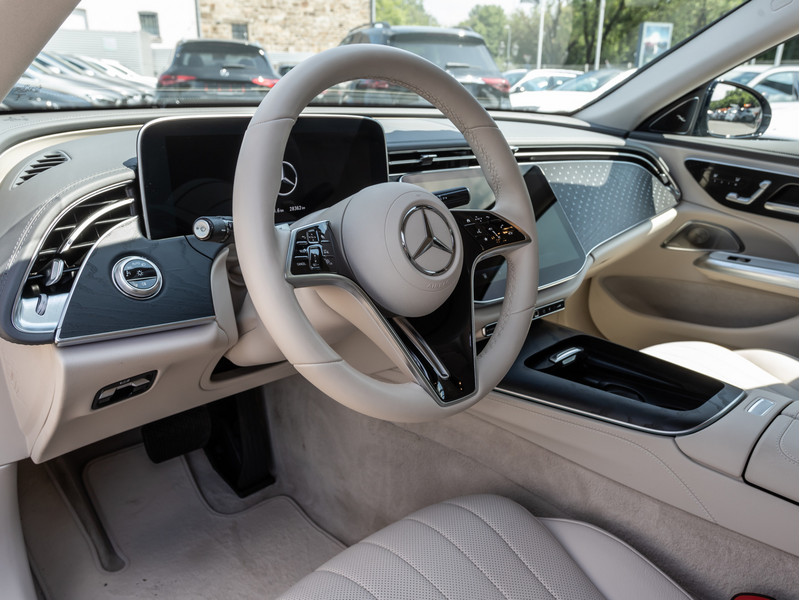 Véhicule de leasing intérieure