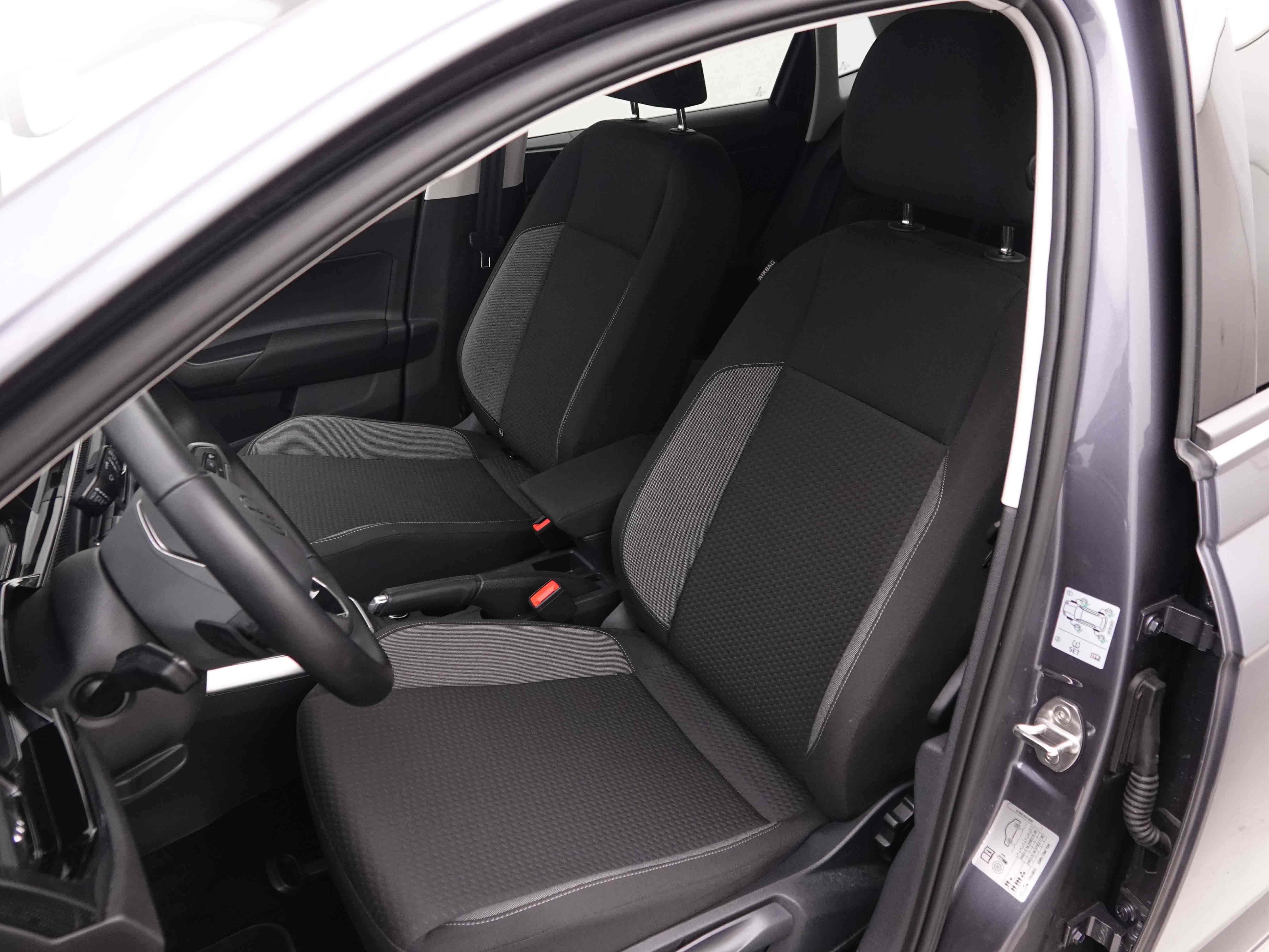 Véhicule de leasing intérieure