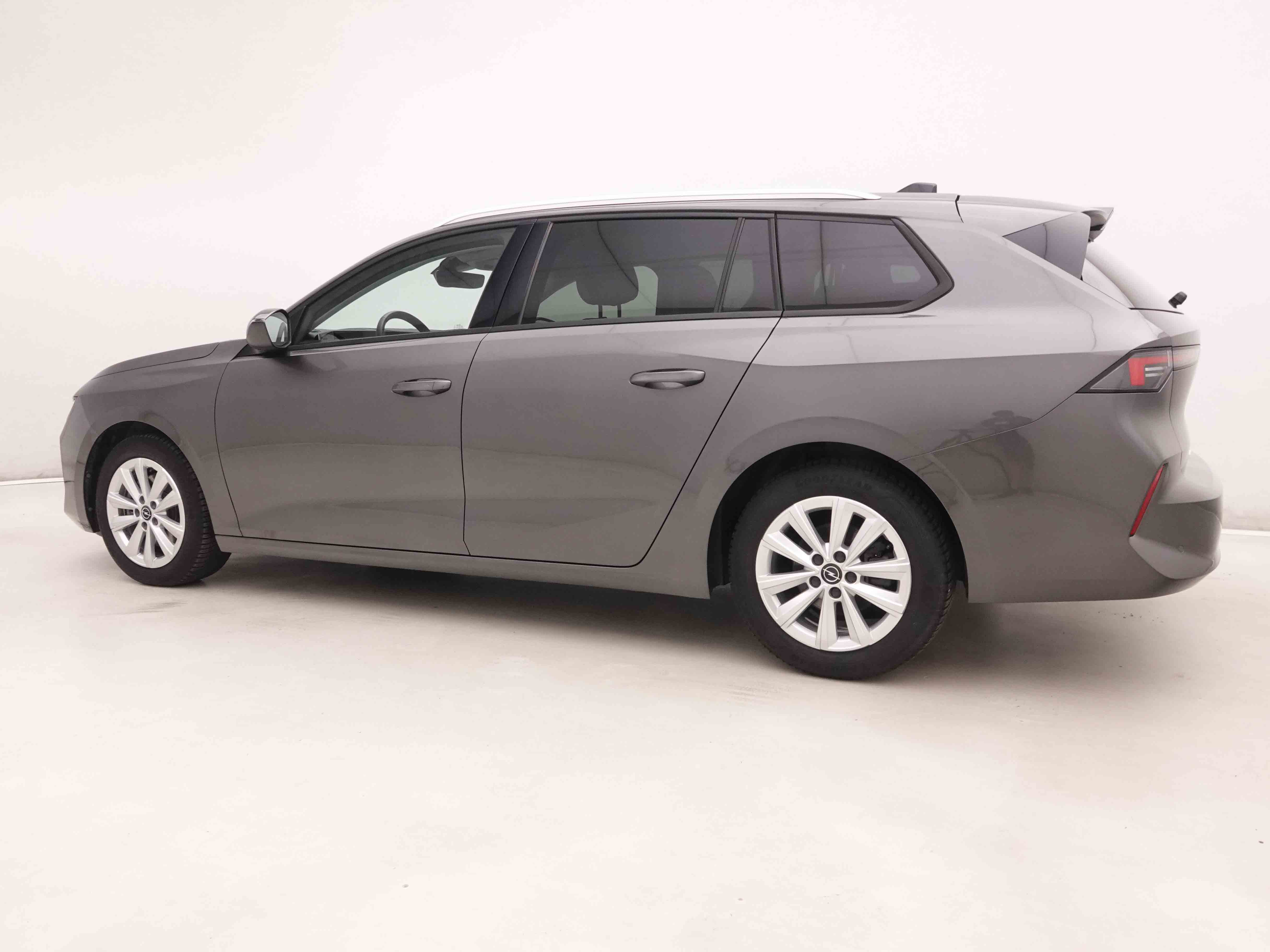 Véhicule de leasing intérieure