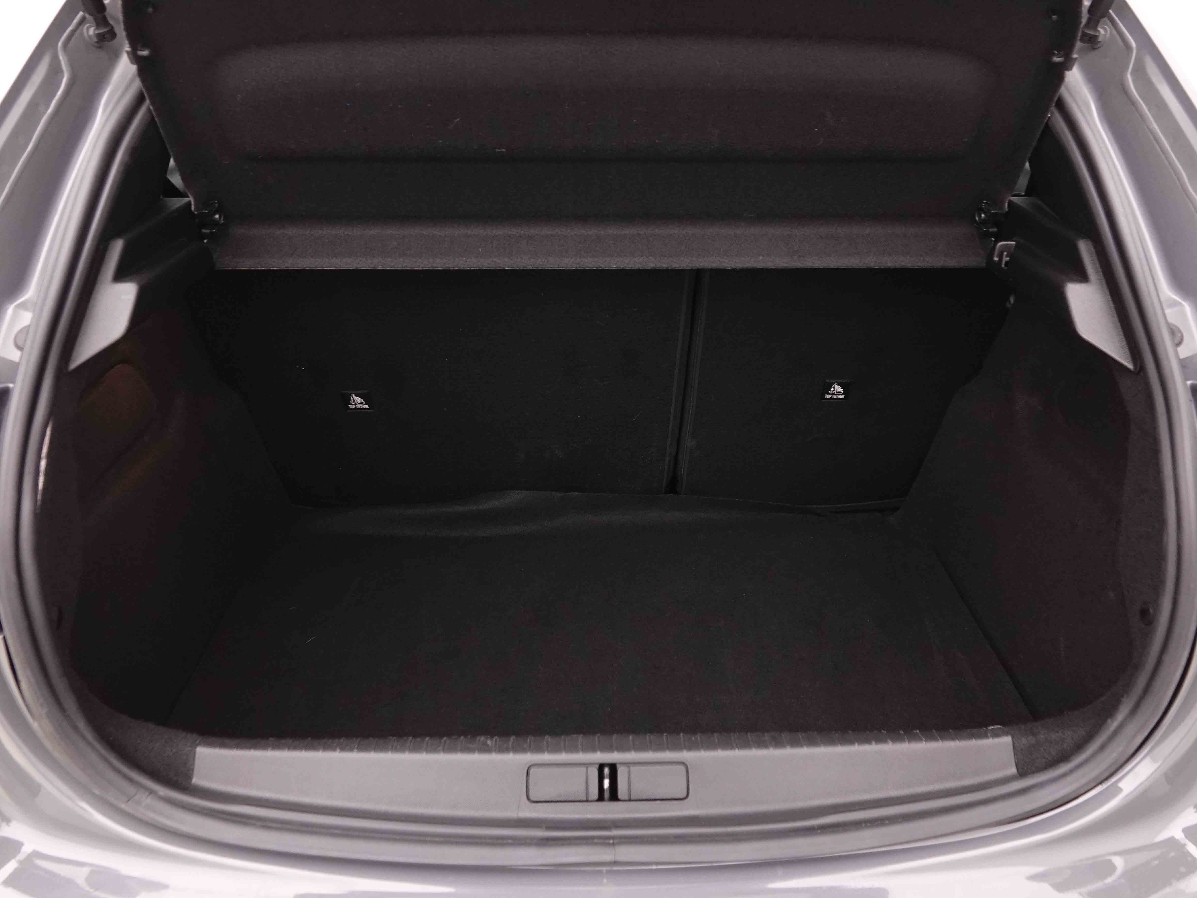 Véhicule de leasing intérieure