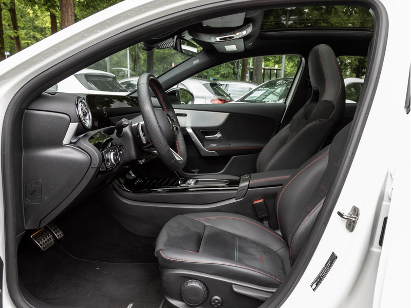 Véhicule de leasing intérieure