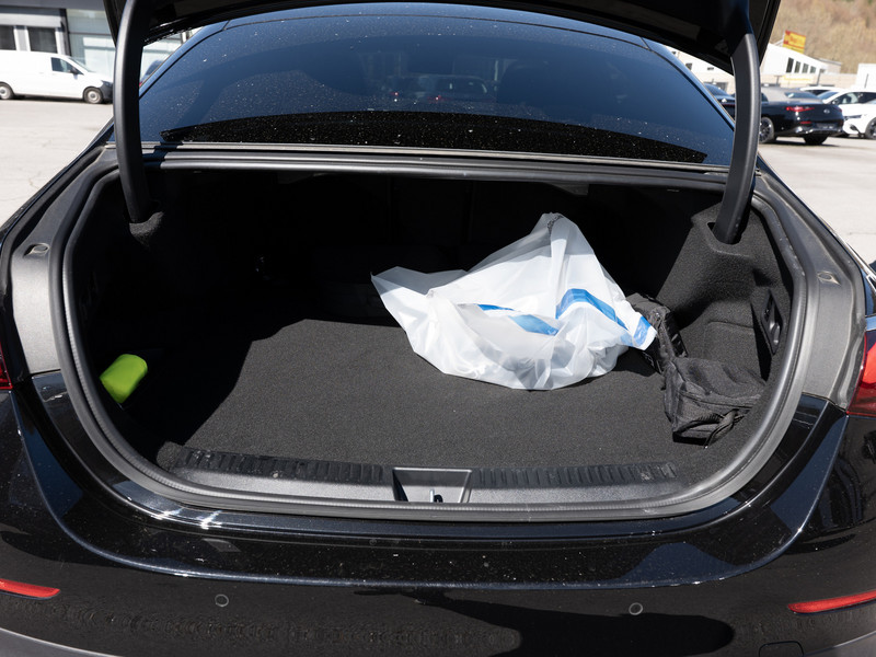 Véhicule de leasing intérieure