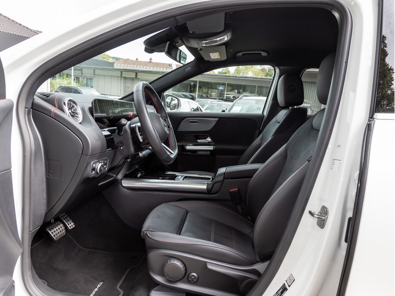 Véhicule de leasing intérieure
