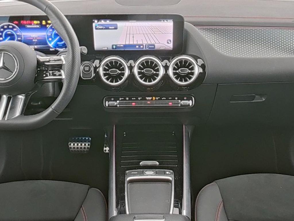 Véhicule de leasing intérieure