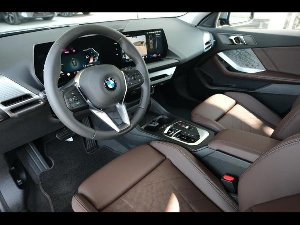 Véhicule de leasing intérieure