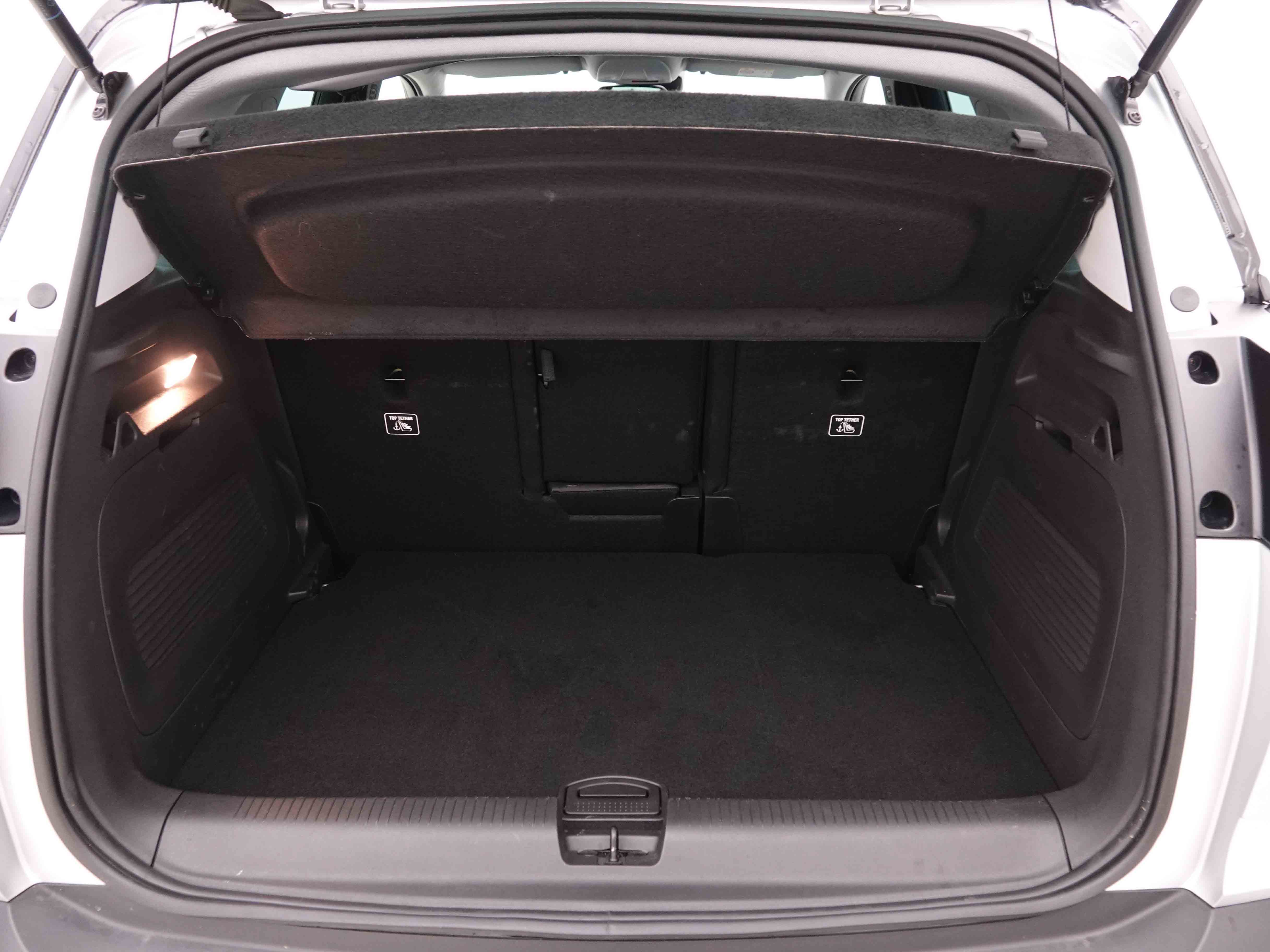 Véhicule de leasing intérieure