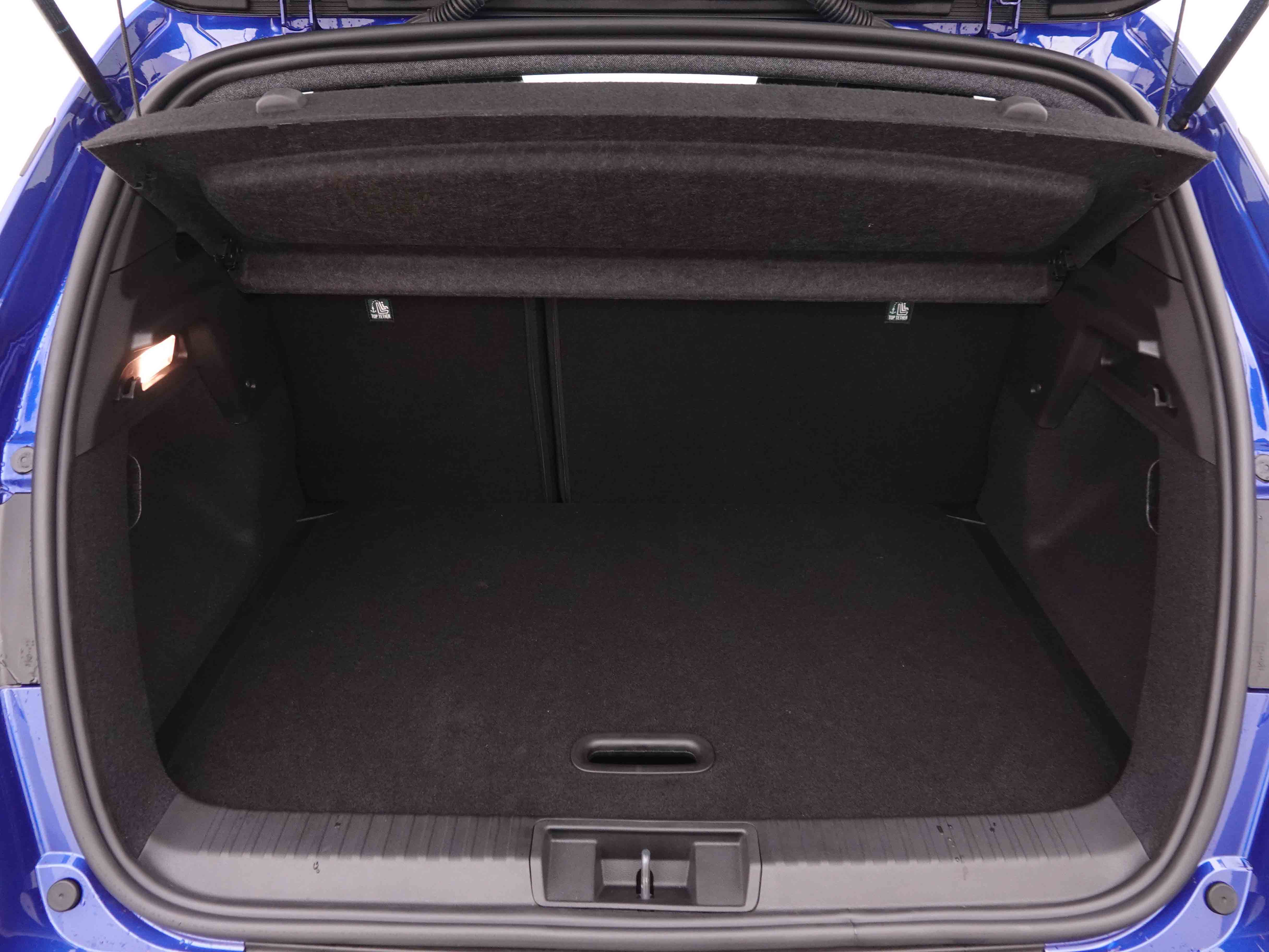 Véhicule de leasing intérieure