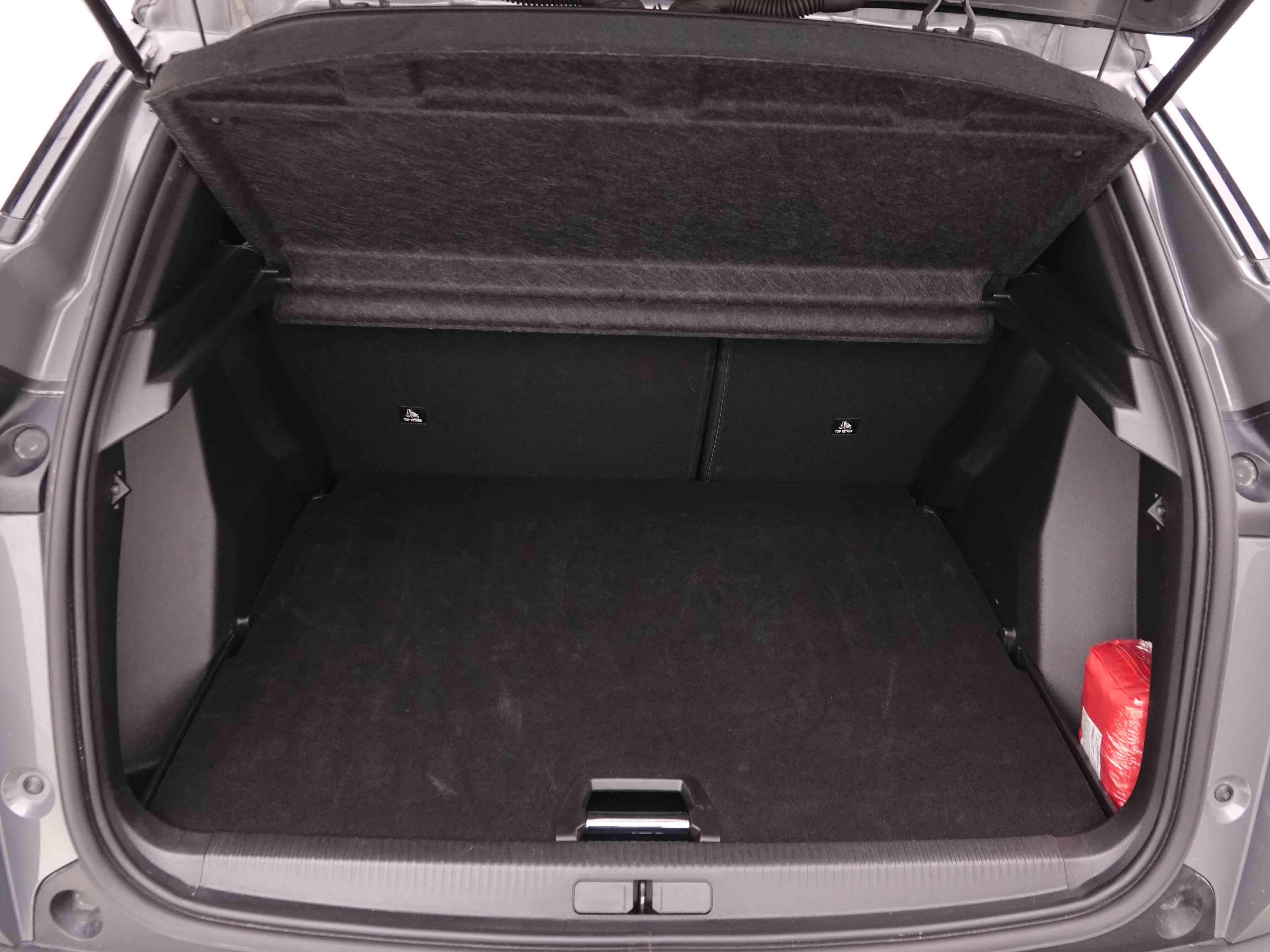 Véhicule de leasing intérieure