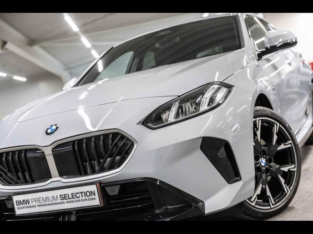 Véhicule de leasing intérieure