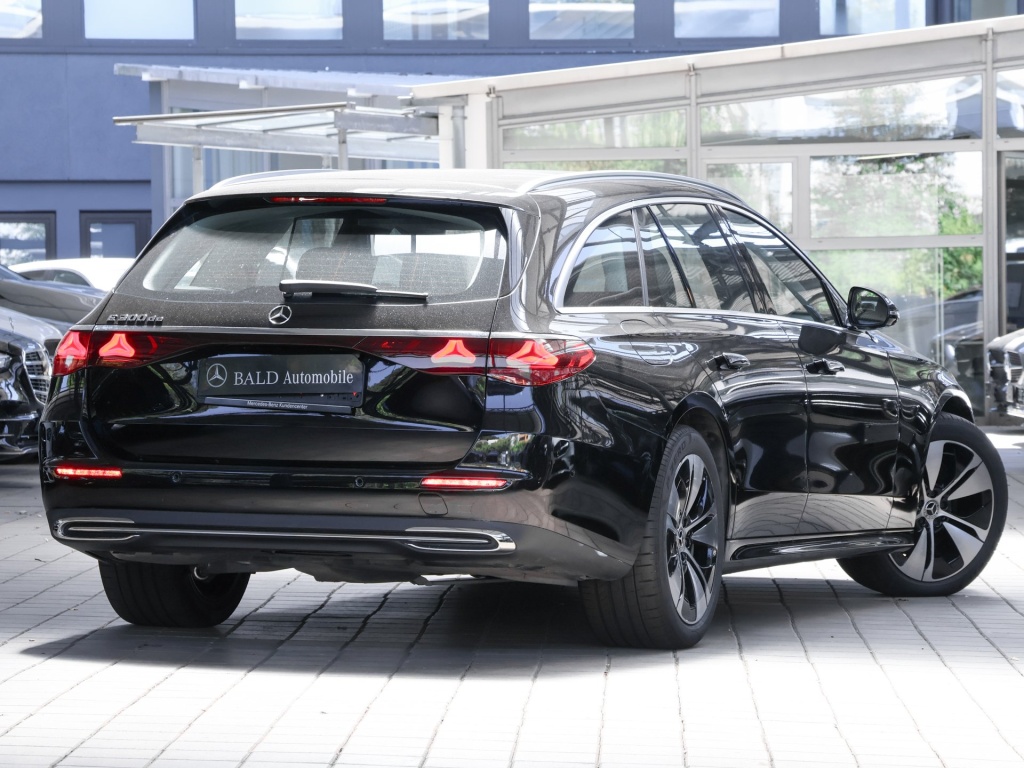 Véhicule de leasing intérieure