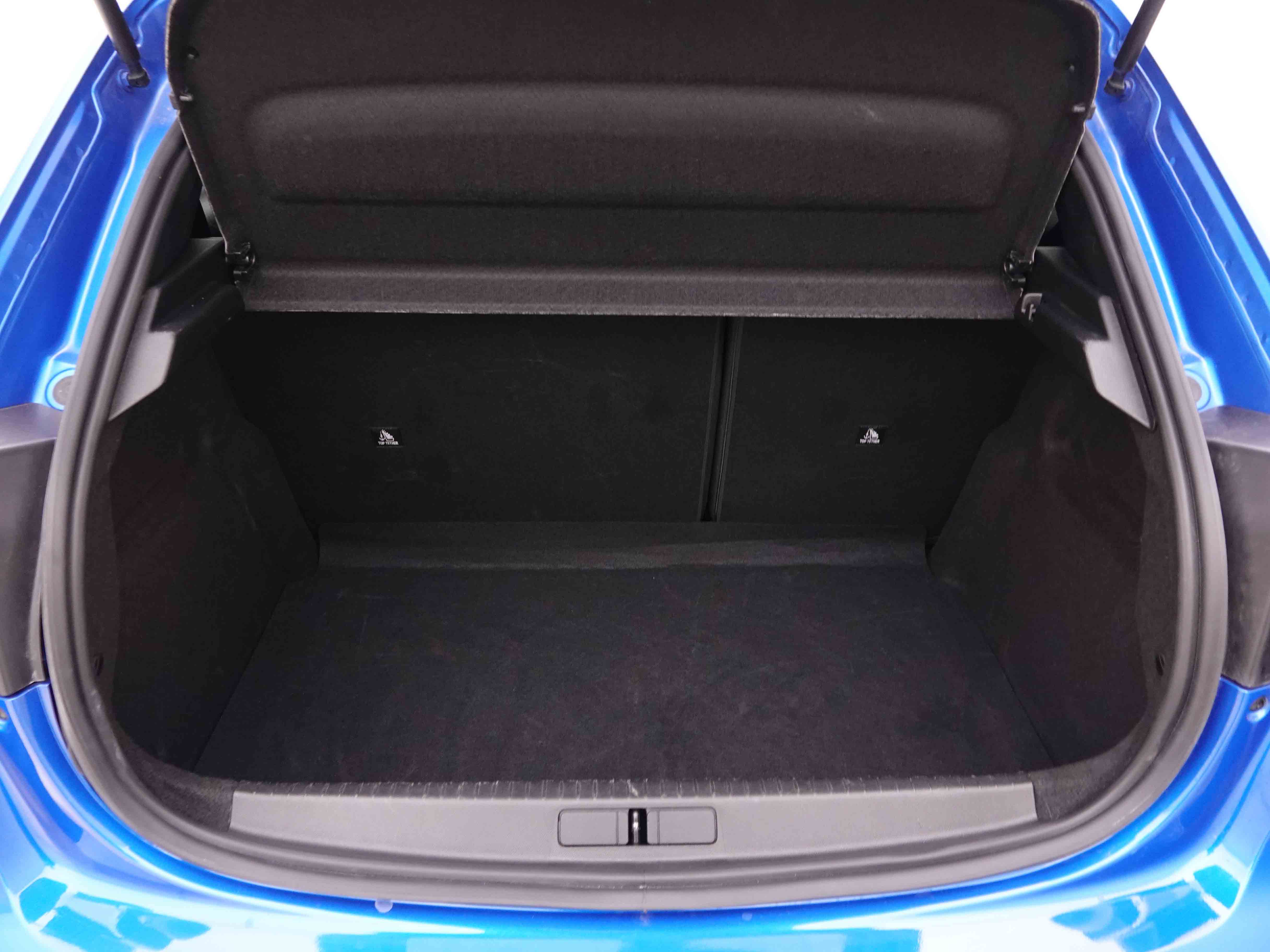 Véhicule de leasing intérieure