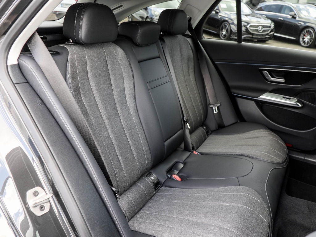Véhicule de leasing intérieure