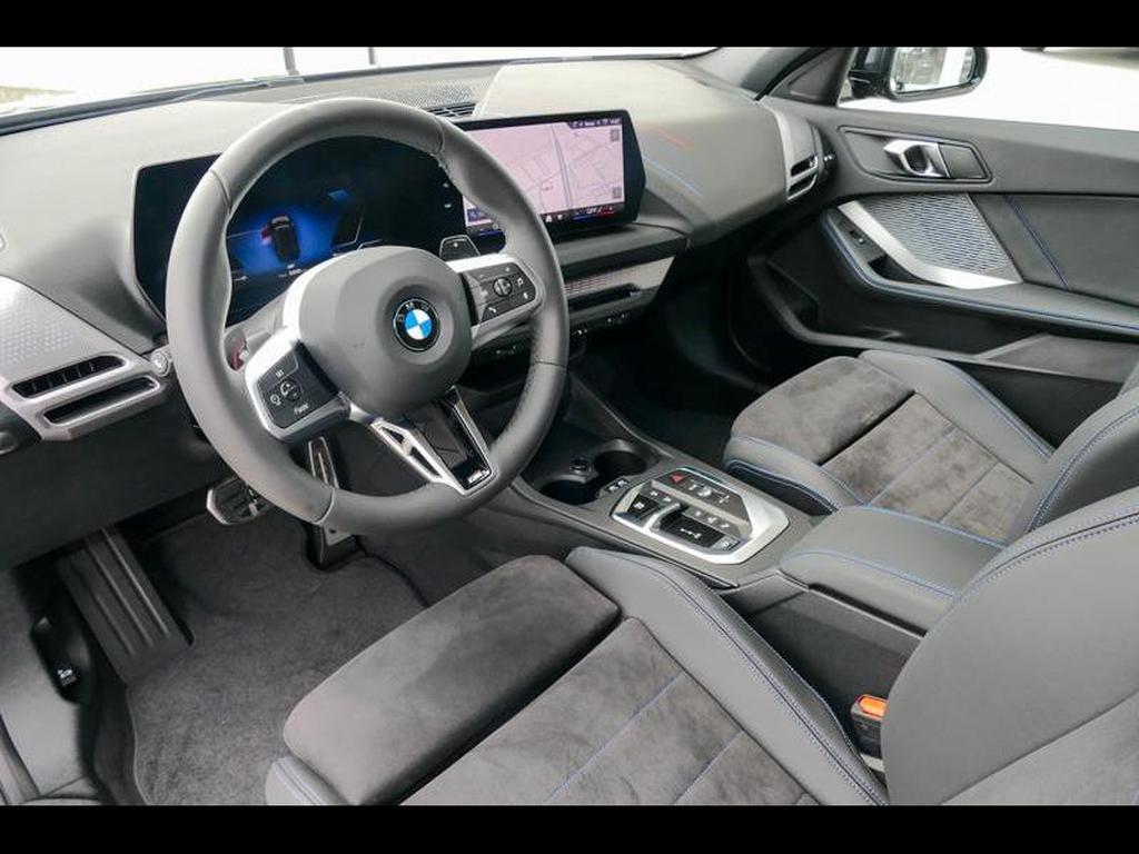 Véhicule de leasing intérieure