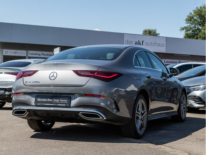 Véhicule de leasing intérieure