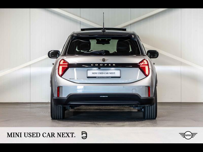 Véhicule de leasing intérieure