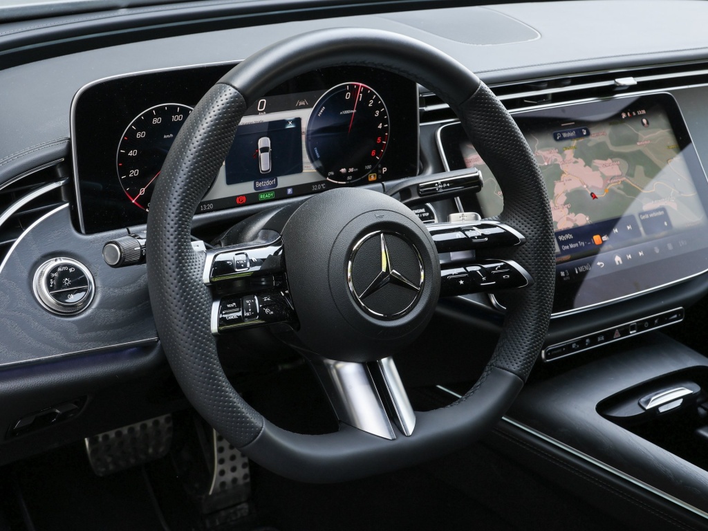 Véhicule de leasing intérieure