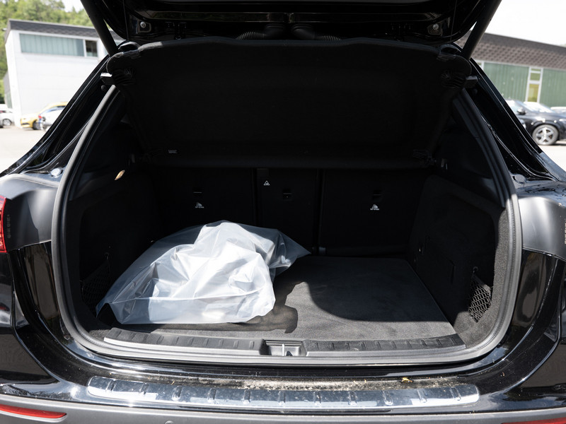 Véhicule de leasing intérieure