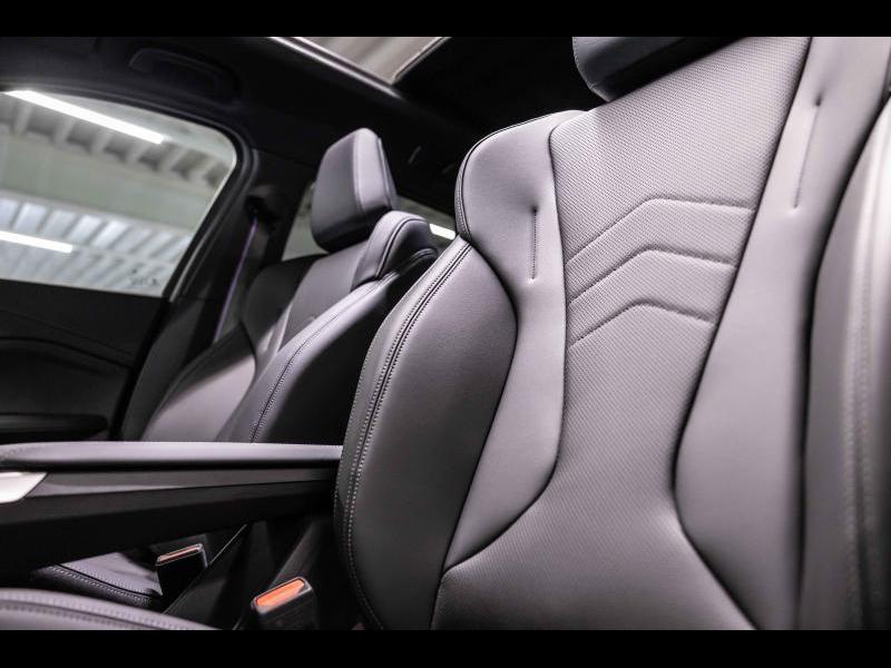 Véhicule de leasing intérieure