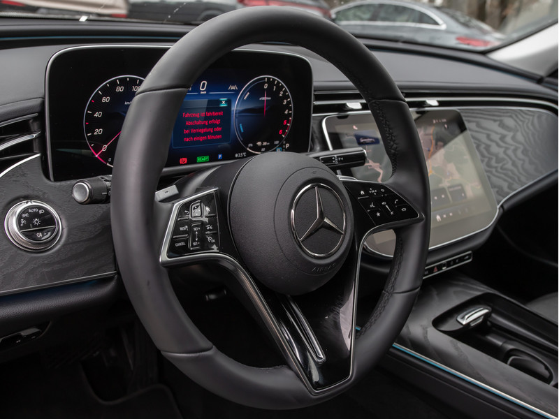 Véhicule de leasing intérieure