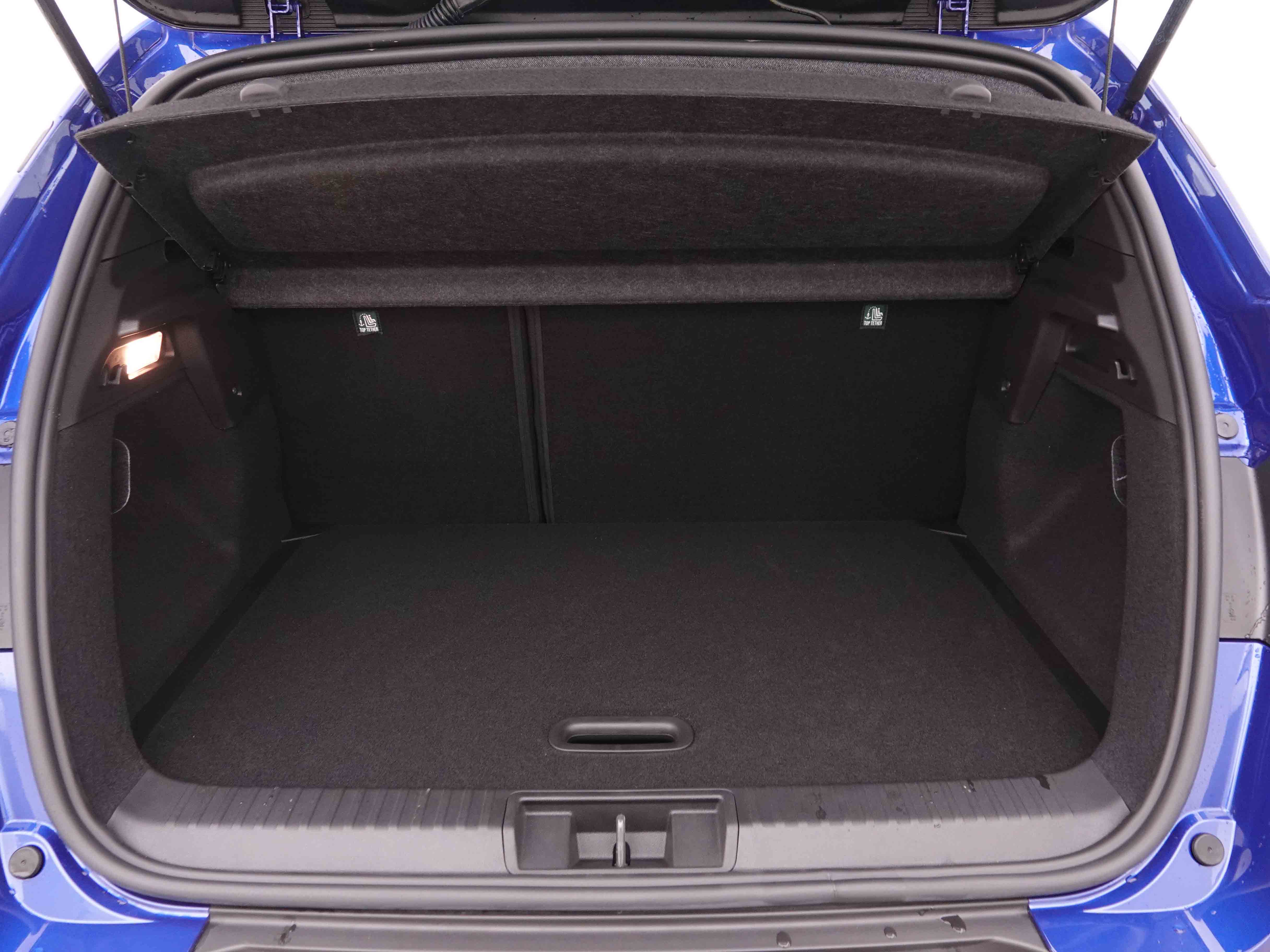 Véhicule de leasing intérieure