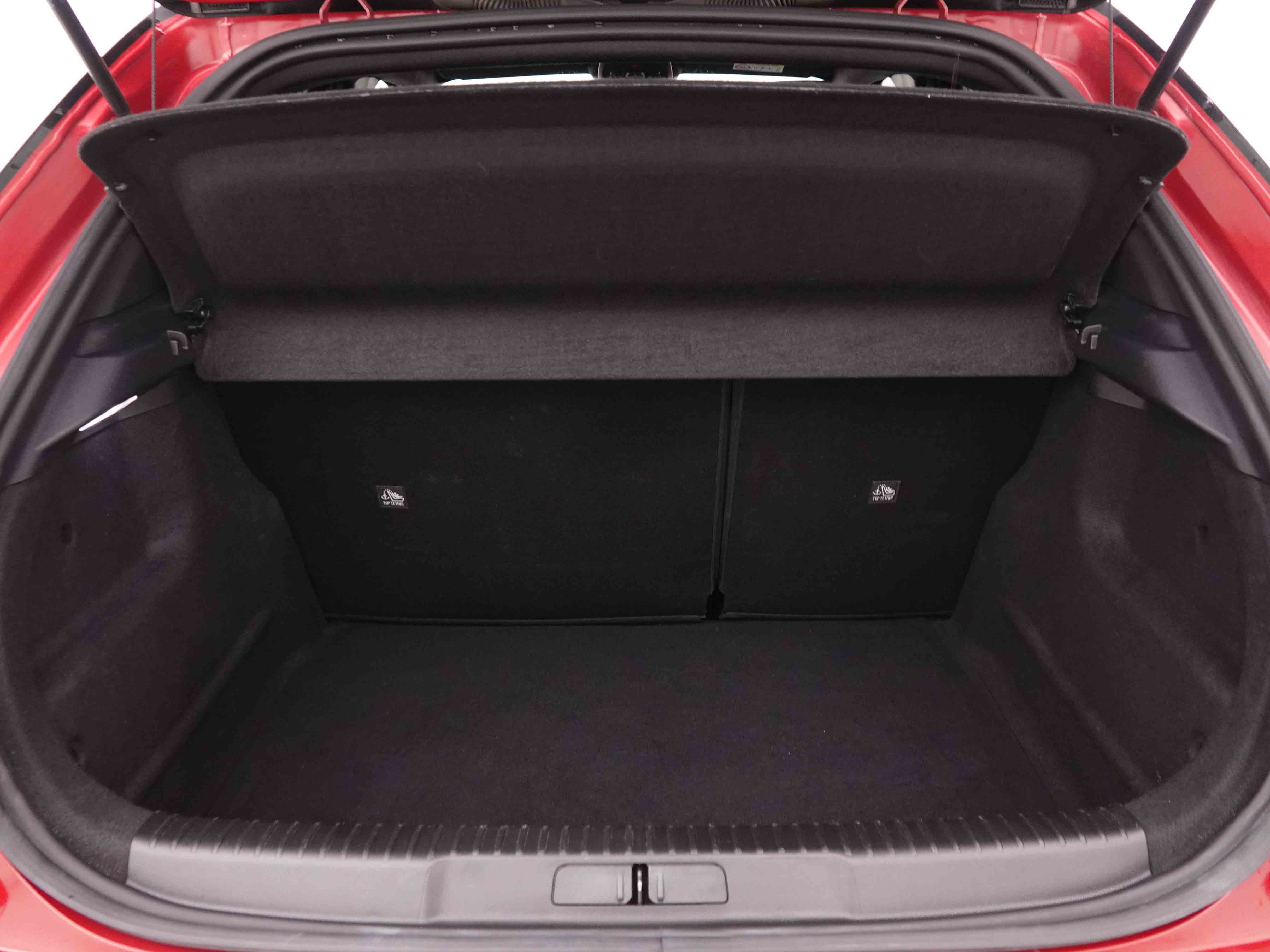 Véhicule de leasing intérieure