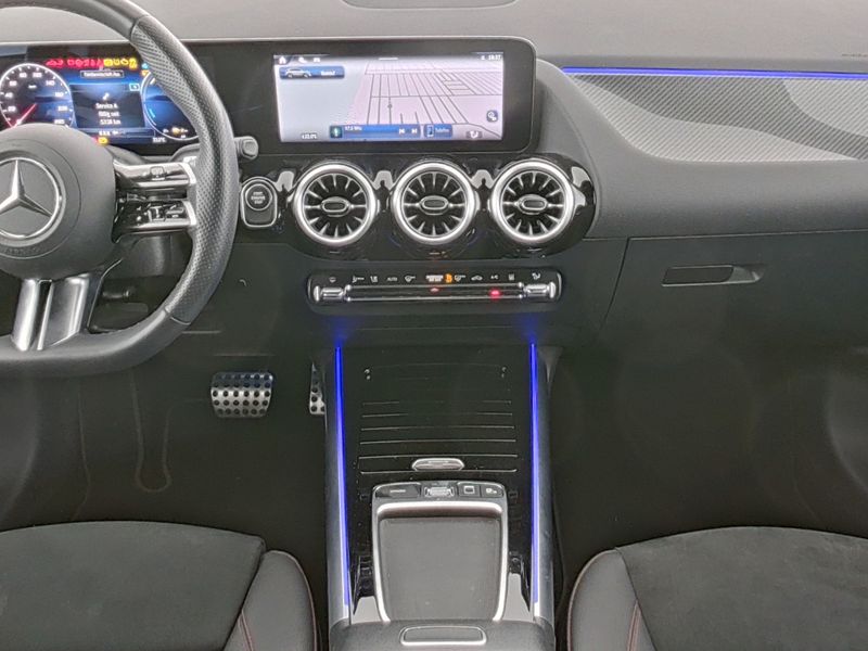 Véhicule de leasing intérieure