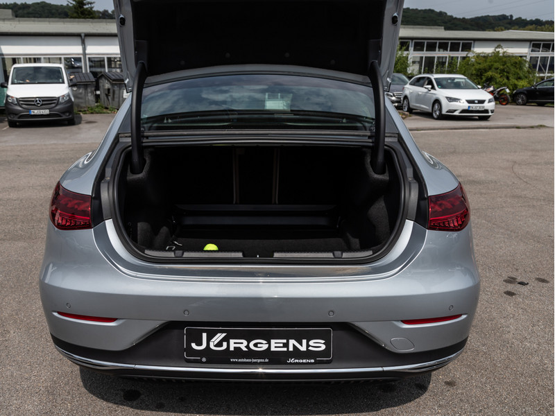 Véhicule de leasing intérieure
