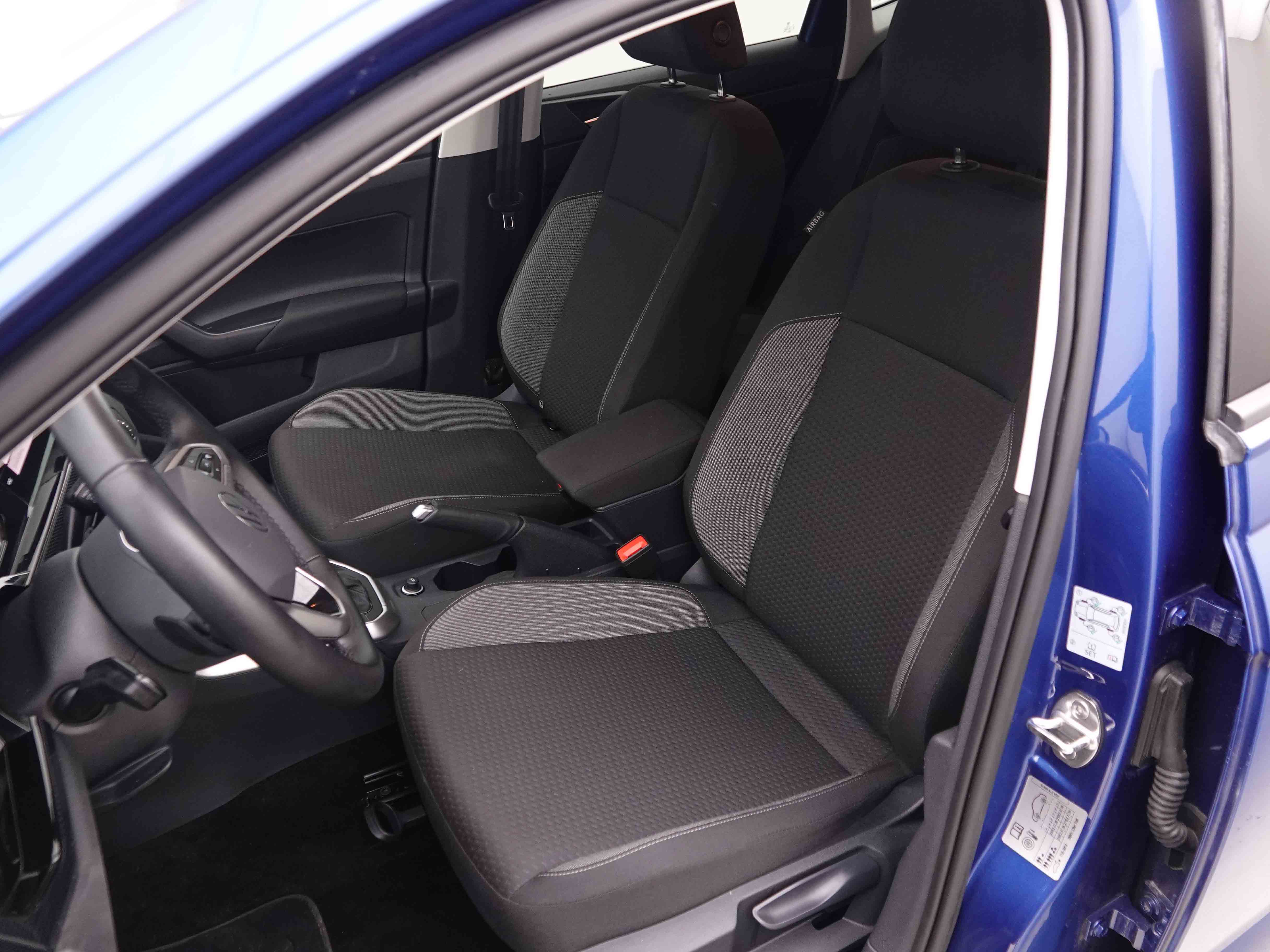 Véhicule de leasing intérieure