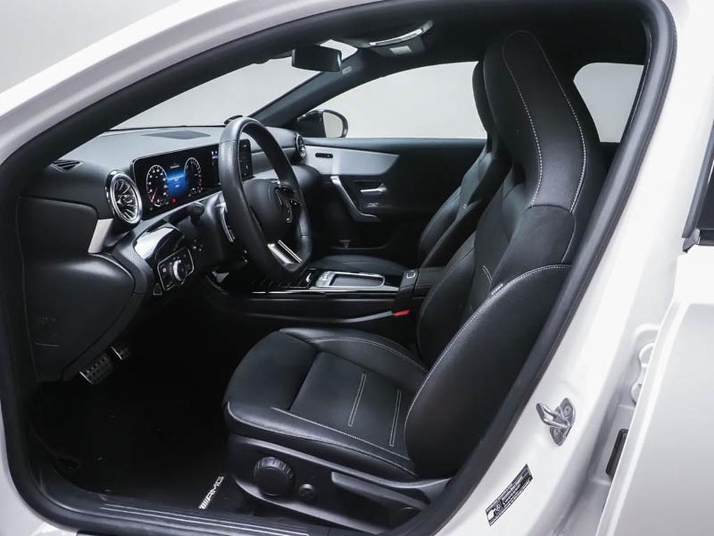 Véhicule de leasing intérieure