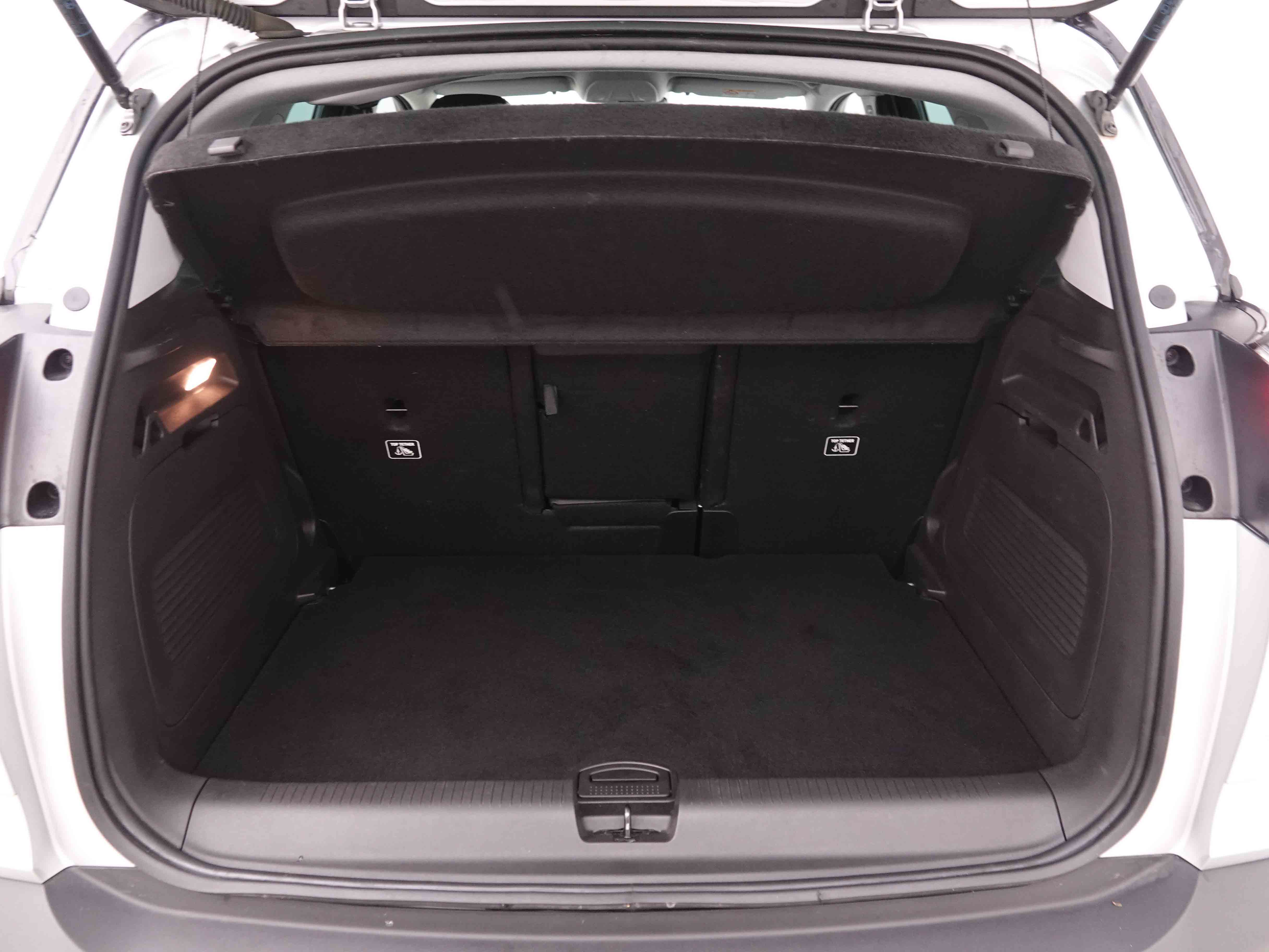 Véhicule de leasing intérieure