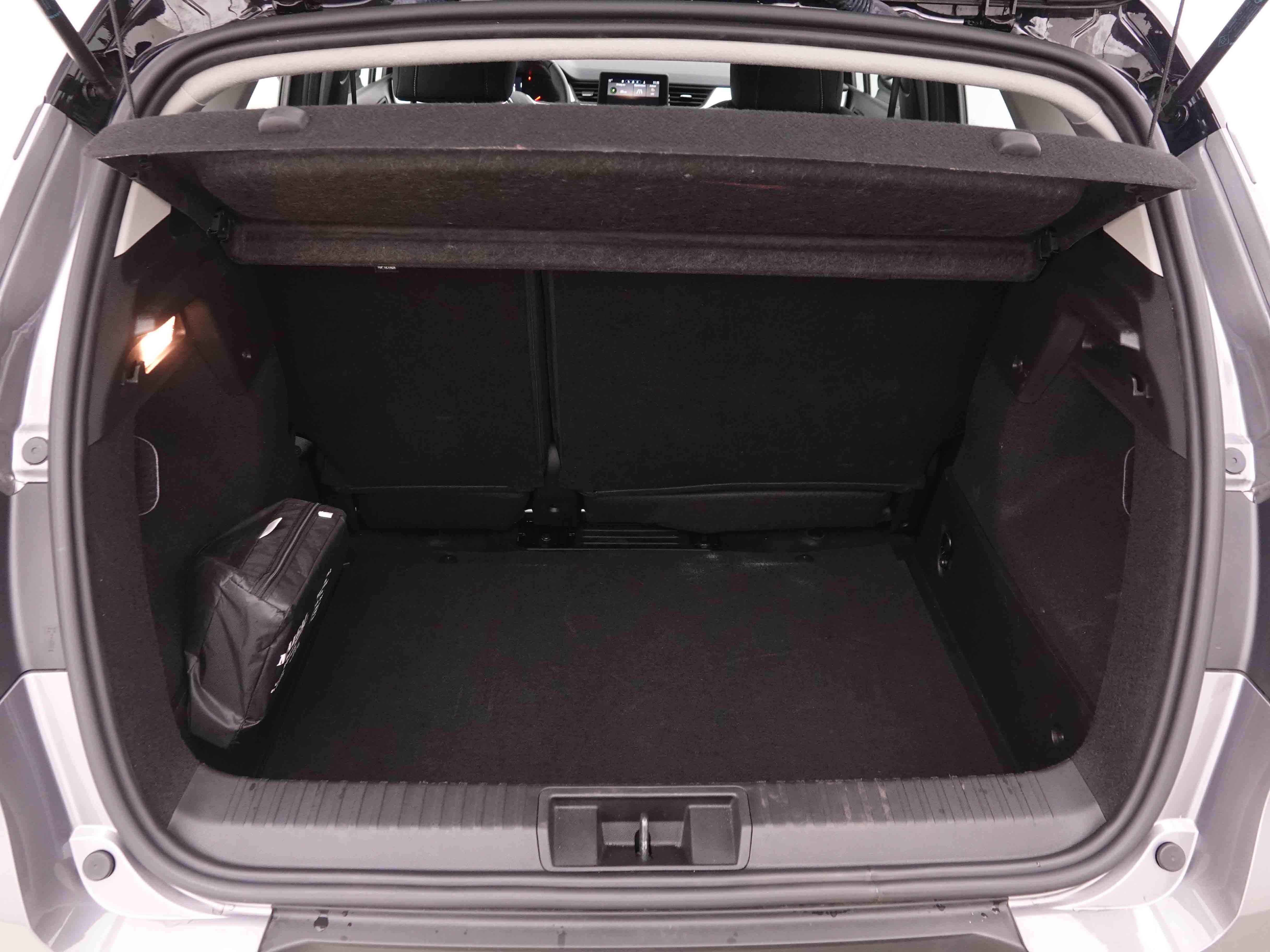 Véhicule de leasing intérieure