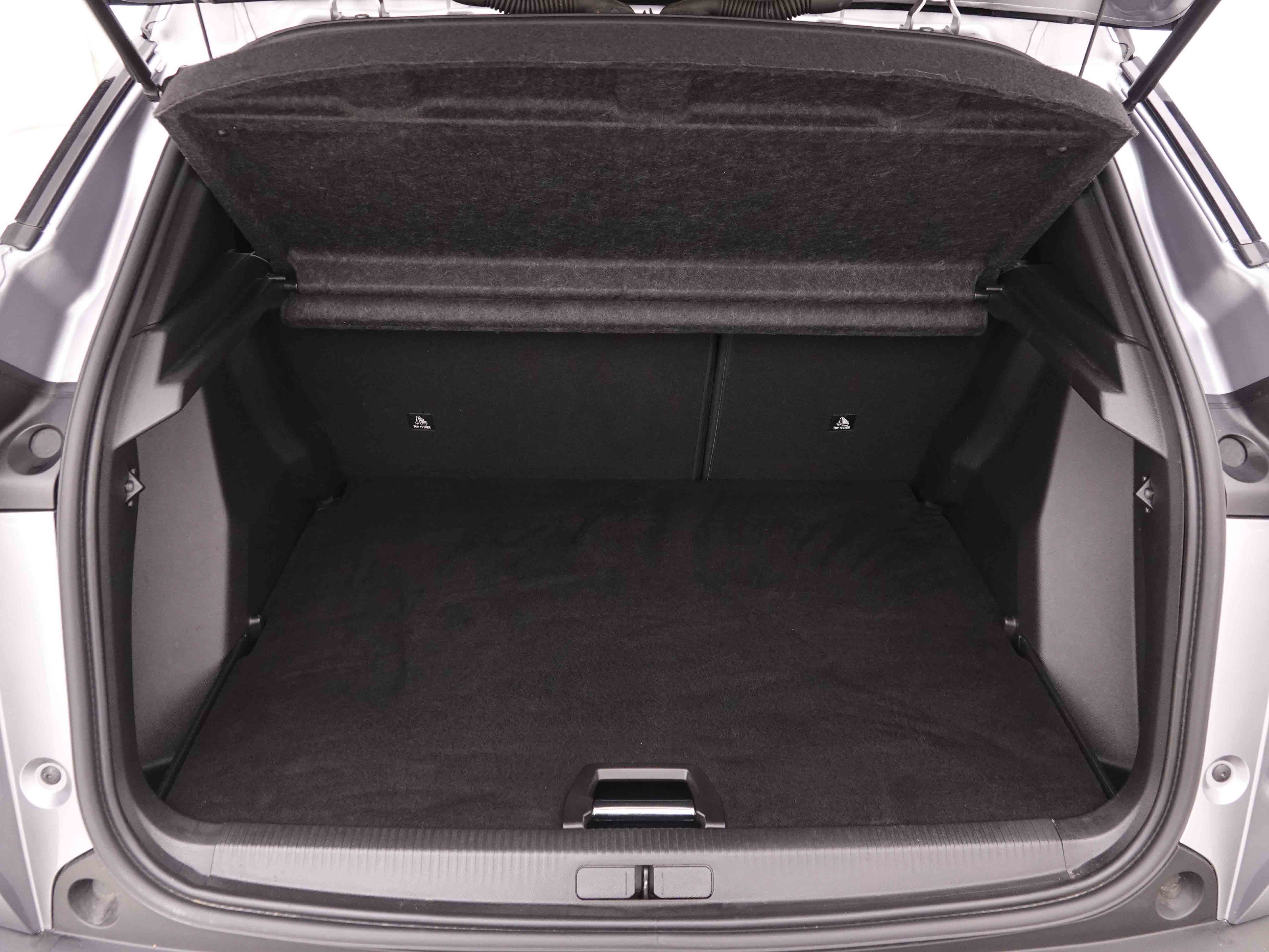 Véhicule de leasing intérieure