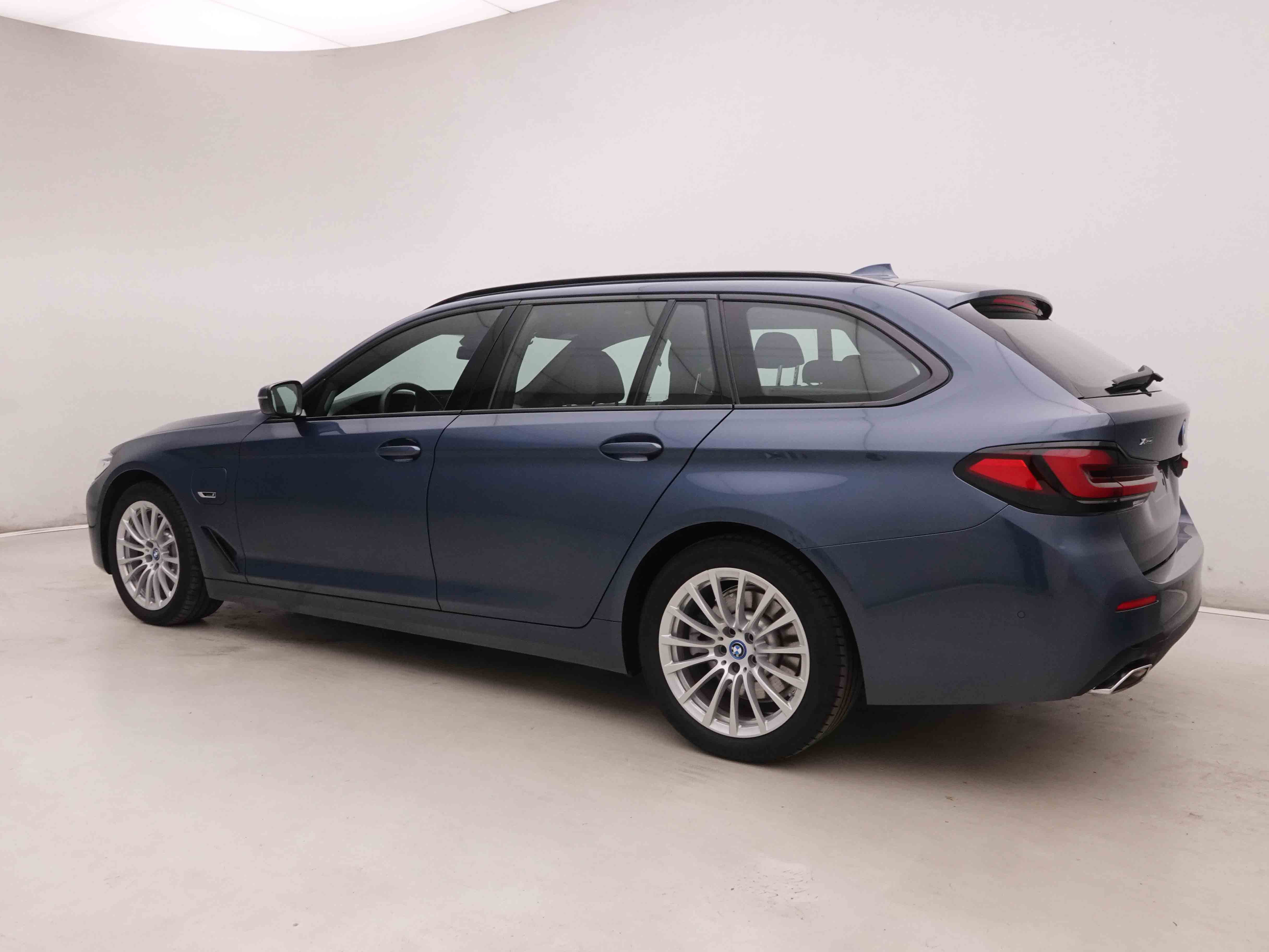 Véhicule de leasing intérieure