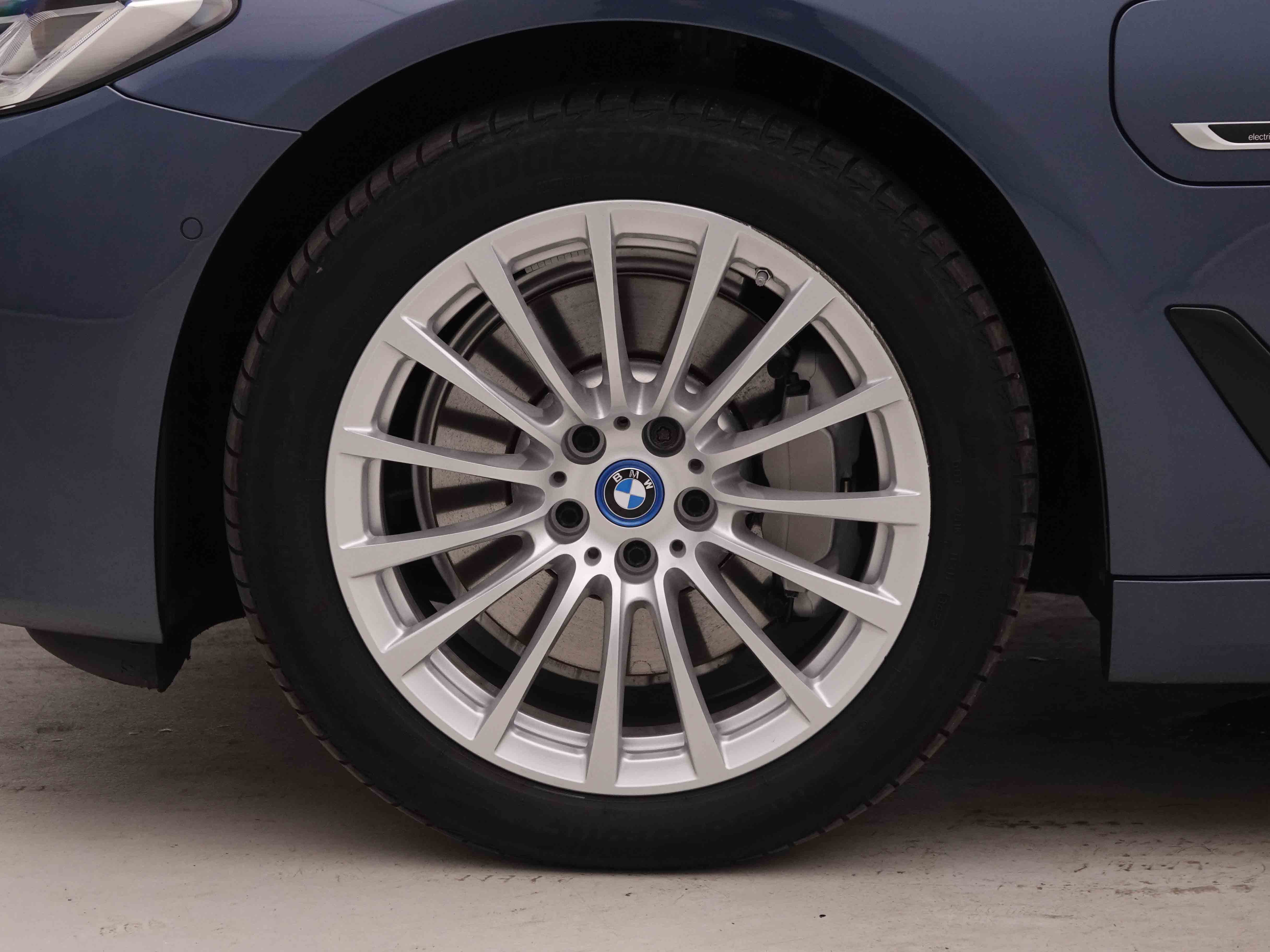 Véhicule de leasing intérieure