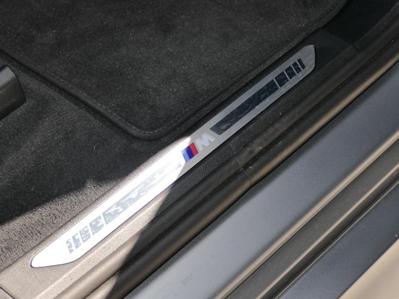 Véhicule de leasing intérieure