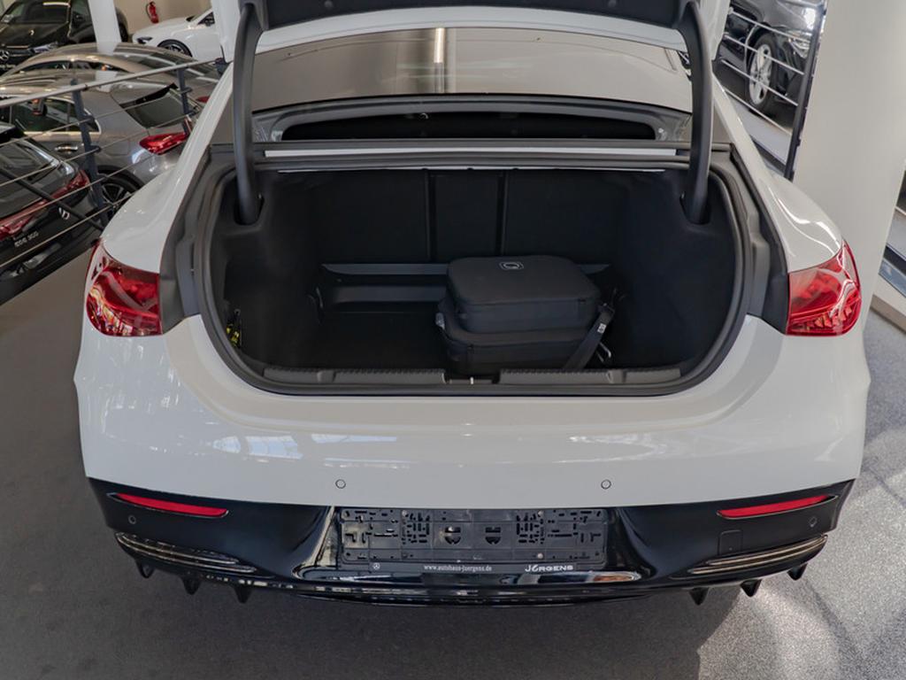 Véhicule de leasing intérieure
