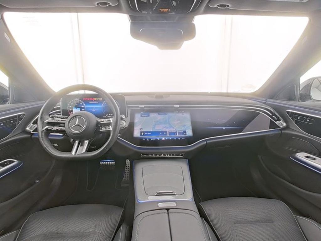 Véhicule de leasing intérieure