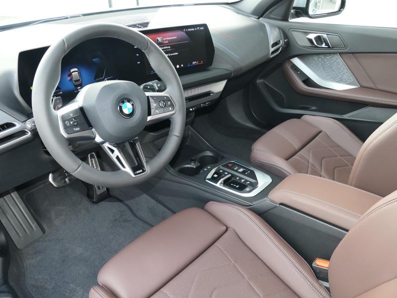 Véhicule de leasing intérieure